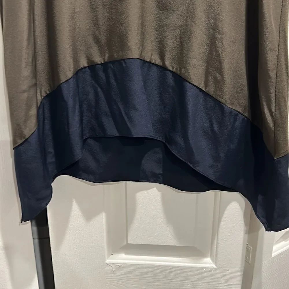 Bailey 44 Flowy Top, Size XS - Picture 3 of 6